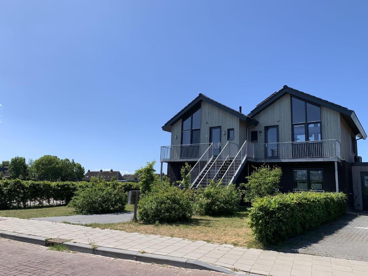 Lovely Holiday Home In Stavoren Near Frisian Lakes Exterior photo