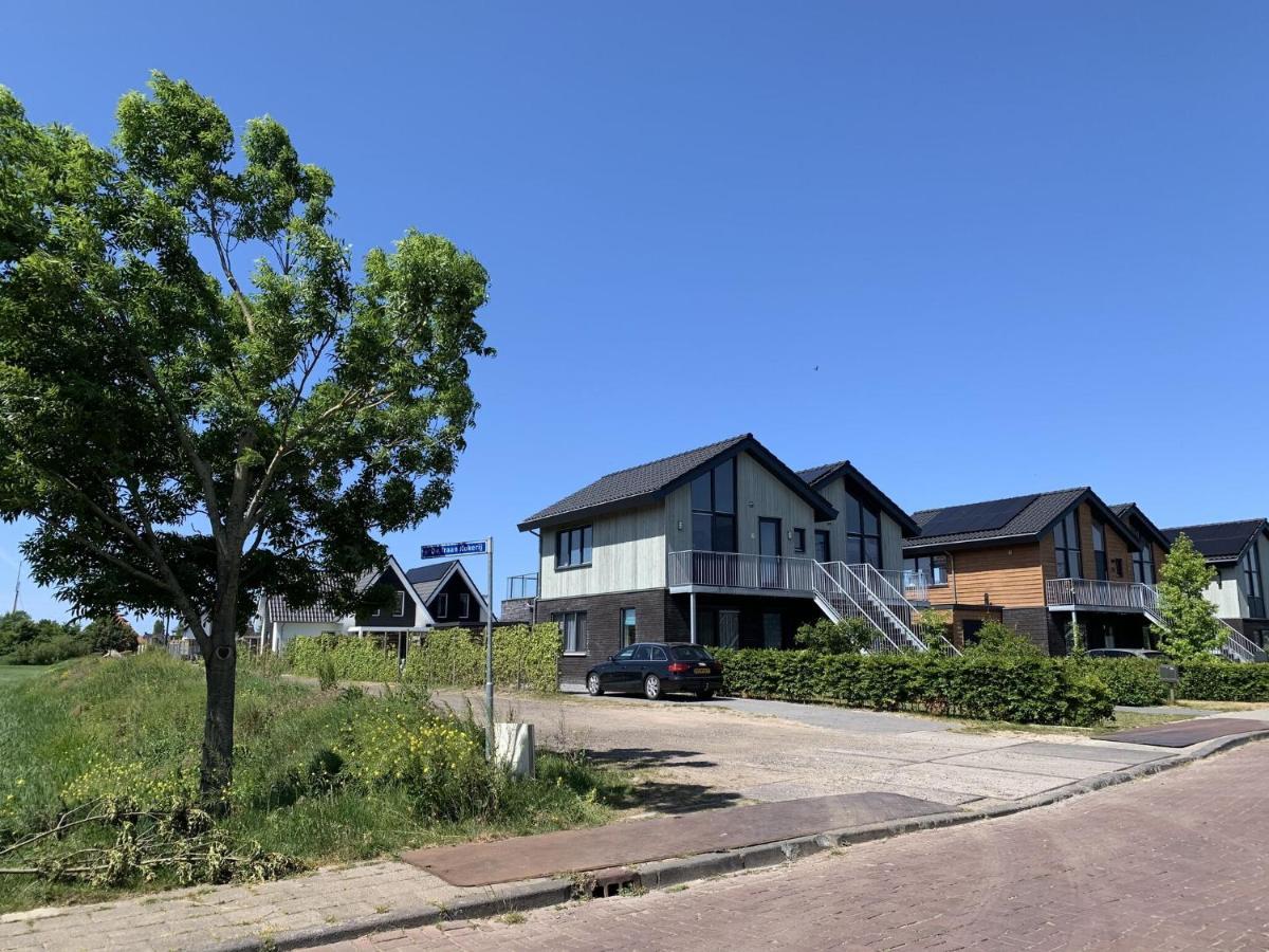 Lovely Holiday Home In Stavoren Near Frisian Lakes Exterior photo